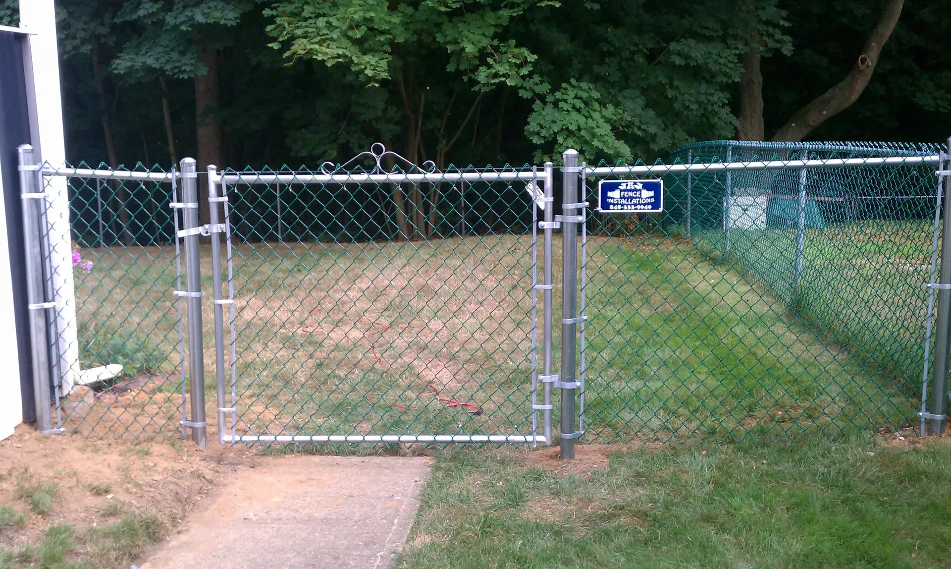 green chainlink gate chainlink fence installation
