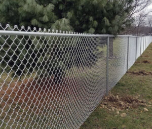 residential chainlink fence n